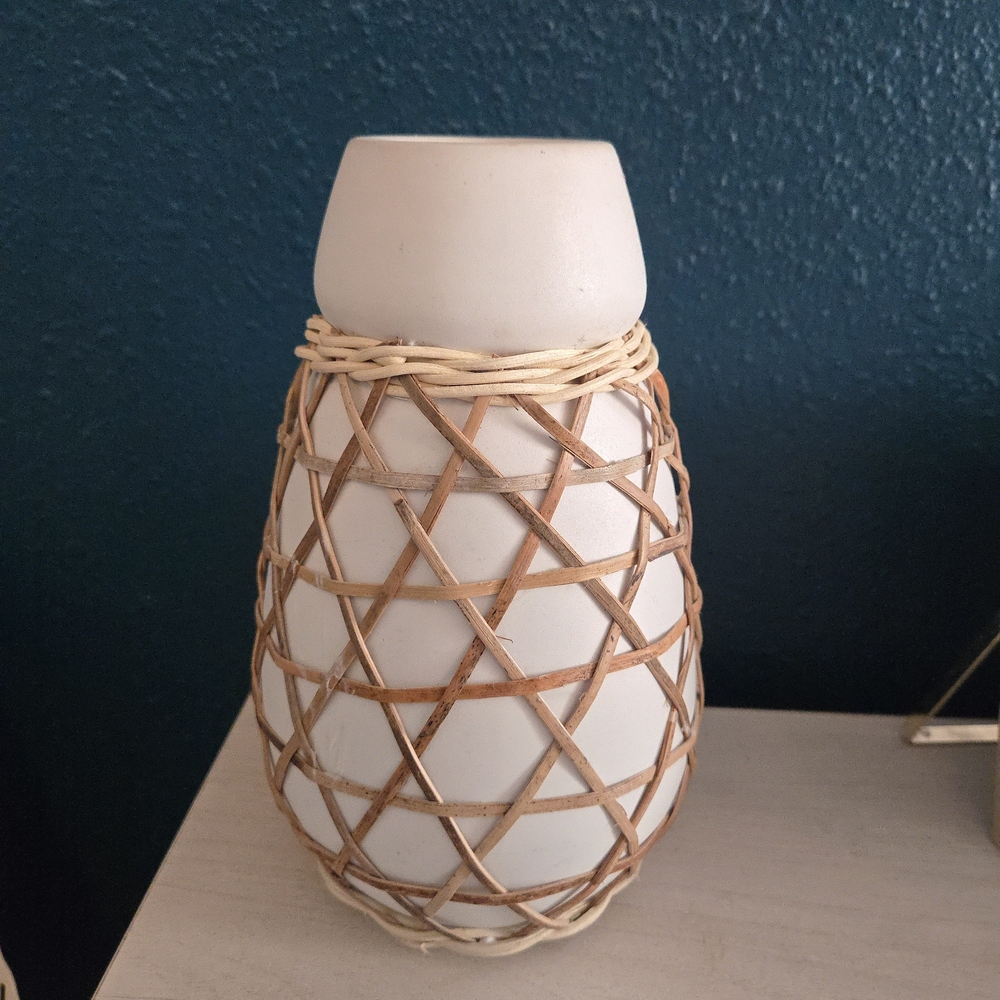 Anthropolgie Woven Vase ✨️